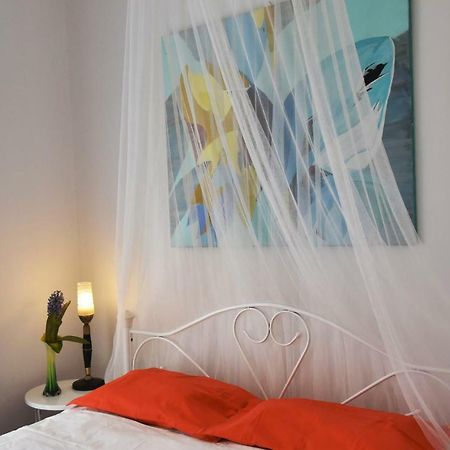 Artist'S Lovely Nest Under The Shadow Of The Parthenon Apartment Athens Ngoại thất bức ảnh