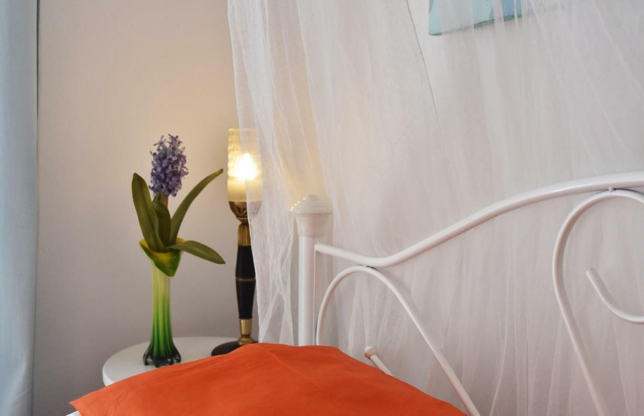 Artist'S Lovely Nest Under The Shadow Of The Parthenon Apartment Athens Ngoại thất bức ảnh